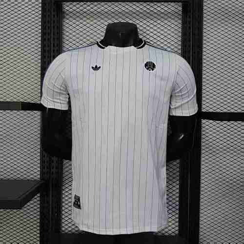 Newcastle United Casual (Player Version) –