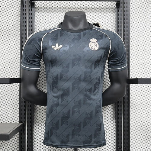 Real Madrid Retro (Player Version) –