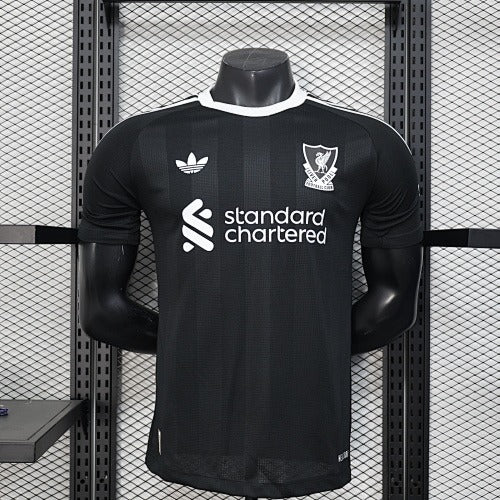Liverpool Goalkeeper (Player Version) –