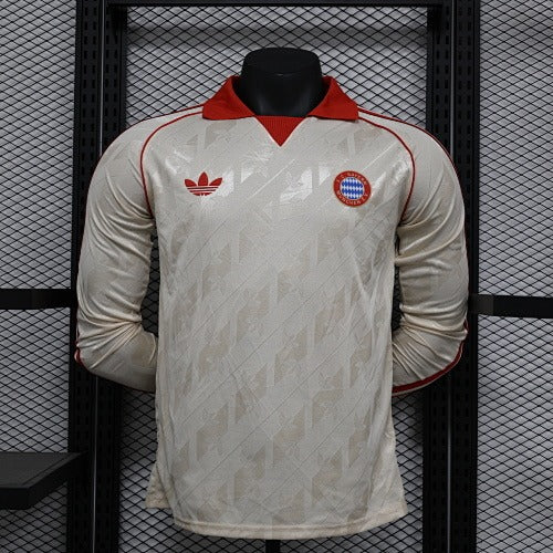 Bayern Munich Retro Long Sleeve (Player Version) –